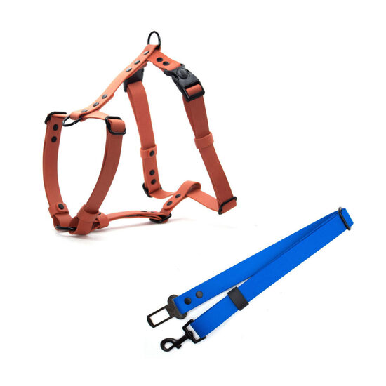 Ūdensizturīgi iemaukti suņiem + Automašīnas drošības siksna