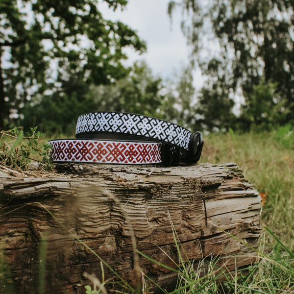 Ethnic collar with Latvian signs